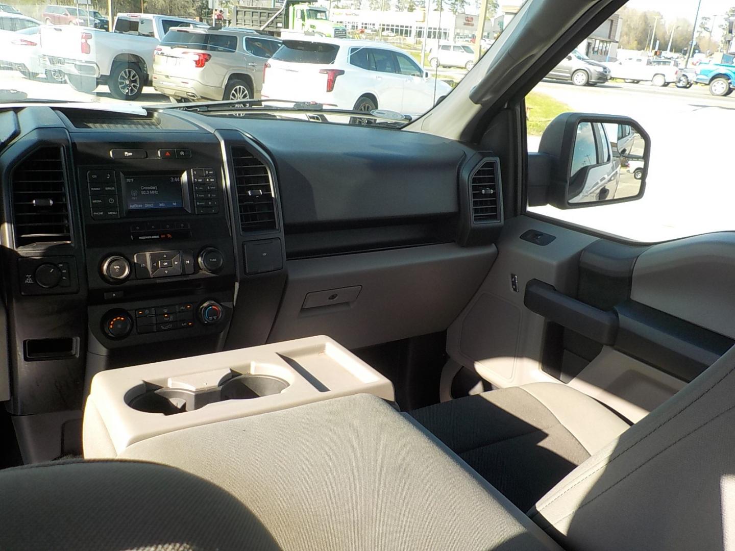 2016 Silver /Gray Ford F-150 (1FTEX1EP8GK) with an Ecoboost engine, Automatic transmission, located at 1617 W Church Street, Livingston, TX, 77351, (936) 327-3600, 30.710995, -94.951157 - ONE OWNER!! 4X4! Clean truck! - Photo#12